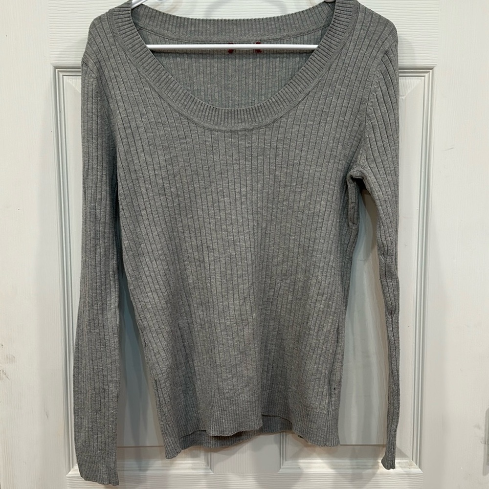 Merona -Target- Gray pull over sweater